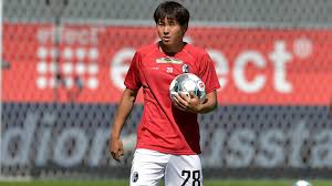 Okay but where does freiburg get all these cute players from???? Sc Freiburg Abgang Von Trio Um Kwon Bestatigt Ein Bis Zwei Sachen Machen Transfermarkt