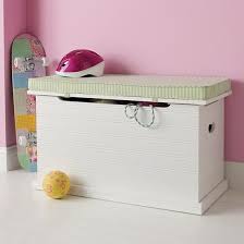 The Land Of Nod Kids Benches Kids White Wooden Beadboard Toy Chest In Benches Estante De Ninos Cajon Para Juguetes Muebles Para Ninos