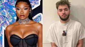 Megan Thee Stallion Serves Legal Papers with... a Mariachi Band?! - Imagen principal del artículo
