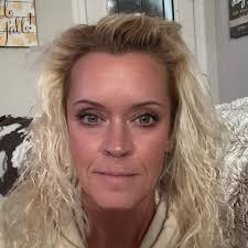 What cell phone service provider has the best coverage in Wenatchee Valley?