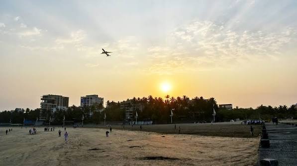 Juhu Beach- Iconic Beachfront Relaxation in Mumbai | Incredible India