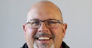 Daniel Lewison's Instagram, Twitter & Facebook