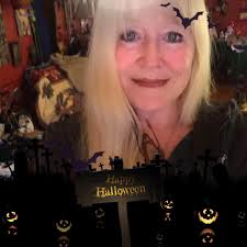 What is the current brunch experience like at Roycroft?