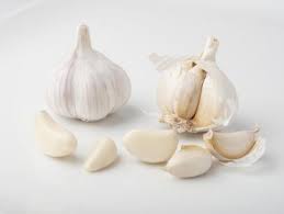 The tight, transparent skin around each clove needs to be removed prior to its use in cooking. What Is A Clove Of Garlic Cooking School Food Network