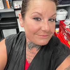 Terri Mansfield's Instagram, Twitter & Facebook