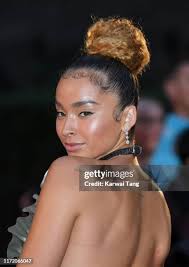 170 Ella Tate Stock Photos, High-Res Pictures, and Images