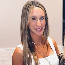 Danielle Sapp (@_danisapp)