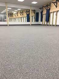 Rubber Flooring Doesn T Have To Look Like Car Tire This Is Everlast In A High Concentrate Epdm Rubber Floor From E Rubber Flooring Rubber Rolls Salon Concepts