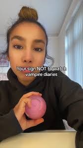 Layla Fields's Instagram, Twitter & Facebook