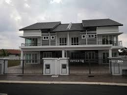 Restaurants, hotels, bars, coffee, banks, gas stations, parking lots, cinemas. Taman Bukit Ros Kajang