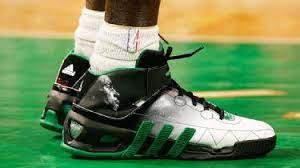 In your game's main menu, select features, then 2k shoes then nikeid. The Hall Of Fame Sneaker Legacy Of Kobe Bryant Tim Duncan And Kevin Garnett