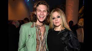 Avril lavigne made her first affair when avril lavigne age was 18 years. Avril Lavigne Boyfriends List Dating History Youtube