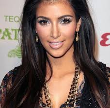 In ihrem neuesten post zeigt sie die ungeschminkte wahrheit. Kim Kardashian Und Ihre Beauty Secrets Welt
