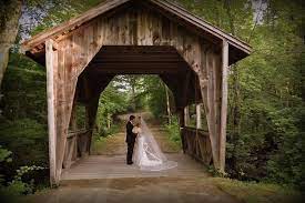 10 Barns Farms And Other Rustic Wedding Venues In Connecticut See Connecticut Wedding Venues Rustic Wedding Venues Connecticut Wedding