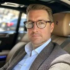 Hello I'm new here, I really need a man in my life I have been a single  mother for so long and I miss love all day long, I need a mature