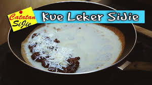 Resep leker tanpa telur 63. Cara Membuat Kue Leker Pisang Sederhana 9 Youtube