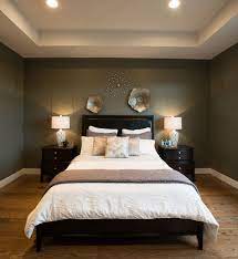 Farbideen schlafzimmer braun feng shui schlafzimmer farbe. Schlafzimmer Dunkel Grun Bett Braun Zimmer Wohnung Wohnung Schlafzimmer