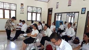 10 gambar yusmini terbaik latihan guru dan agama. Calon Penyuluh Agama Kristen Non Pns Bolmong Ikuti Tes Tertulis Dan Wawancara Tribun Manado