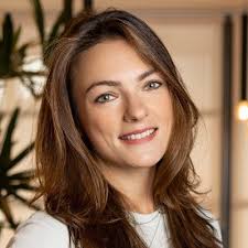 Emily Close (@emilycclose)