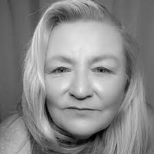 They got this one in the bag! #shuffledance #comedy #reels credit@lizziecl 