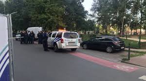 La fonctionnaire est décédée sur place, malgré l'intervention. Bruxelles Un Policier Agresse Au Couteau A Proximite Du Parc Maximilien