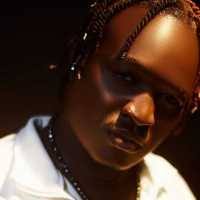 Chiaroscuro": Maureen Toth's intimate and evocative EP