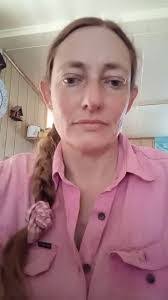 Angie Snell's Instagram, Twitter & Facebook