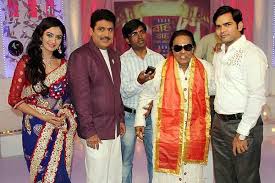 Bahut khoob is an anchor based 'poet and poetry show' which is hosted by the dynamic and lively poet mr.shailesh lodha. Music Composer Ravindra Jain In Sab Tv S Waah Waah Kya Baat Hai