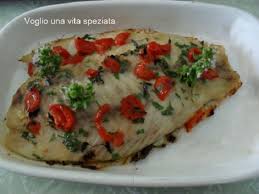 Con il loro sapore leggermente amarognolo conferiranno un giusto equilibrio al piatto. Filetto Di Pesce Persico Al Cartoccio