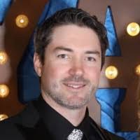 Elaine Kern's Instagram, Twitter & Facebook