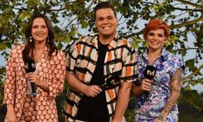 Somos portugal album has 1 song sung by rebecca, quim barreiros, ruth marlene. Zee Lopez Breaks Silence After Leaving Somos Portugal