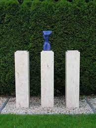 Präsentation von skulpturen für den außenbereich die von namhafter künstler und designer. Torso Skulptur Kunst Garten