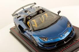 Trouvez ici des données techniques, des prix, des statistiques, des tests et les questions les plus importantes. Lamborghini Aventador Svj Roadster 1 18 Mr Collection Models