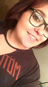 Does anyone use this product and can share photos to see how it looks? Does  it really protect from the afternoon sun?