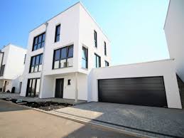 1 miethäuser in regensburg innenstadt gefunden und weitere 4 im umkreis. Haus Zu Vermieten Susanne Bohm Strasse 10 93055 Regensburg Brandlberg Keilberg Mapio Net