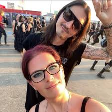 Da sind wa nu in Hamburg! Ich freue mich, mein Gesicht noch nicht 🤣🤘🤪  Sehen wir uns heute? Es gibt noch Karten an der Abendkasse! Kommt vorbei!  #blutengel #chris #gothic #darkwave #darkpop #