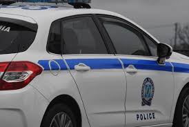 Πυροβολισμοί ακούστηκαν το πρωί της τρίτης (1/6) στην περιοχή του αλίμου. Alimos Pyrobolismoi Se Diamerisma Polykatoikias News2u