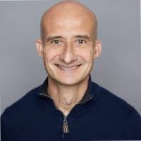 Bea Vincent's Instagram, Twitter & Facebook