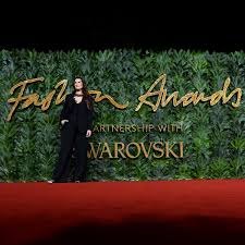 Was Brooke Shields Photographed Nude at 10 Years Old? | Snopes.com