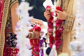 Others come still attached to their branches and their stems for a more natural appearance. Indian Wedding Cheap Wedding Flowers Indian Wedding Wedding Tumblr