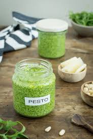 Rucolapesto Mit Pecorino Lieberbacken Rezept Erdbeer Joghurt Torte Joghurttorte Fingerfood