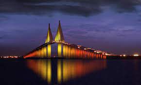Food, gas, travel information and amenities of the rest area / north skyway fishing pier / uscg memorial on the sunshine skyway. Sunshine Skyway Will Get Colorful Lighting Display In October News Sarasota Herald Tribune Sarasota Fl
