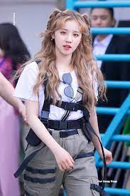 Variety of popular kpop hairstyles hairstyle ideas and hairstyle options. Fairytale On Twitter Kpop Hair Kpop Hairstyle Girl Kpop Hairstyles Girl