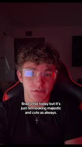 Brad Live Tik Tok