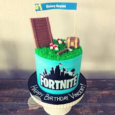 Fortnite Cake Smallandsimpleconfections Smallandsimpleconfections Fortnitecake Fortnitebirthday Fortniteparty Butterc Cake Buttercream Cake Birthday Cake