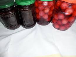 Un borcan compot de visine de 750 ml, 100 g zahar, 2 plicuri zahar vanilat, 30. Compot Pentru Iarna Sfaturi Vechi De La Bunica