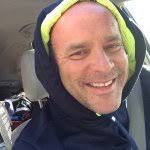 Farroll Barber's Instagram, Twitter & Facebook