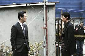 Furthermore, kim presents a clear message regarding corruption, which, according to him, touches every aspect of korean society, including . Asura The City Of Madness 2016 Korean Movie Review The Movie Beatthe Movie Beat Mobile Version