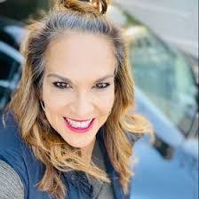 Teresa Agnew's Instagram, Twitter & Facebook