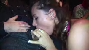 Heiße Ehefrau, Doppelpenetration